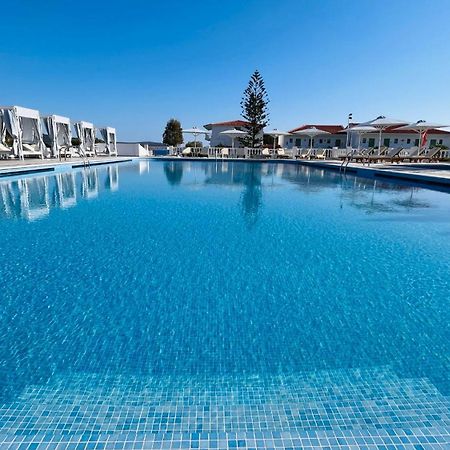 Sirenes Beach Resort Sisam Dış mekan fotoğraf