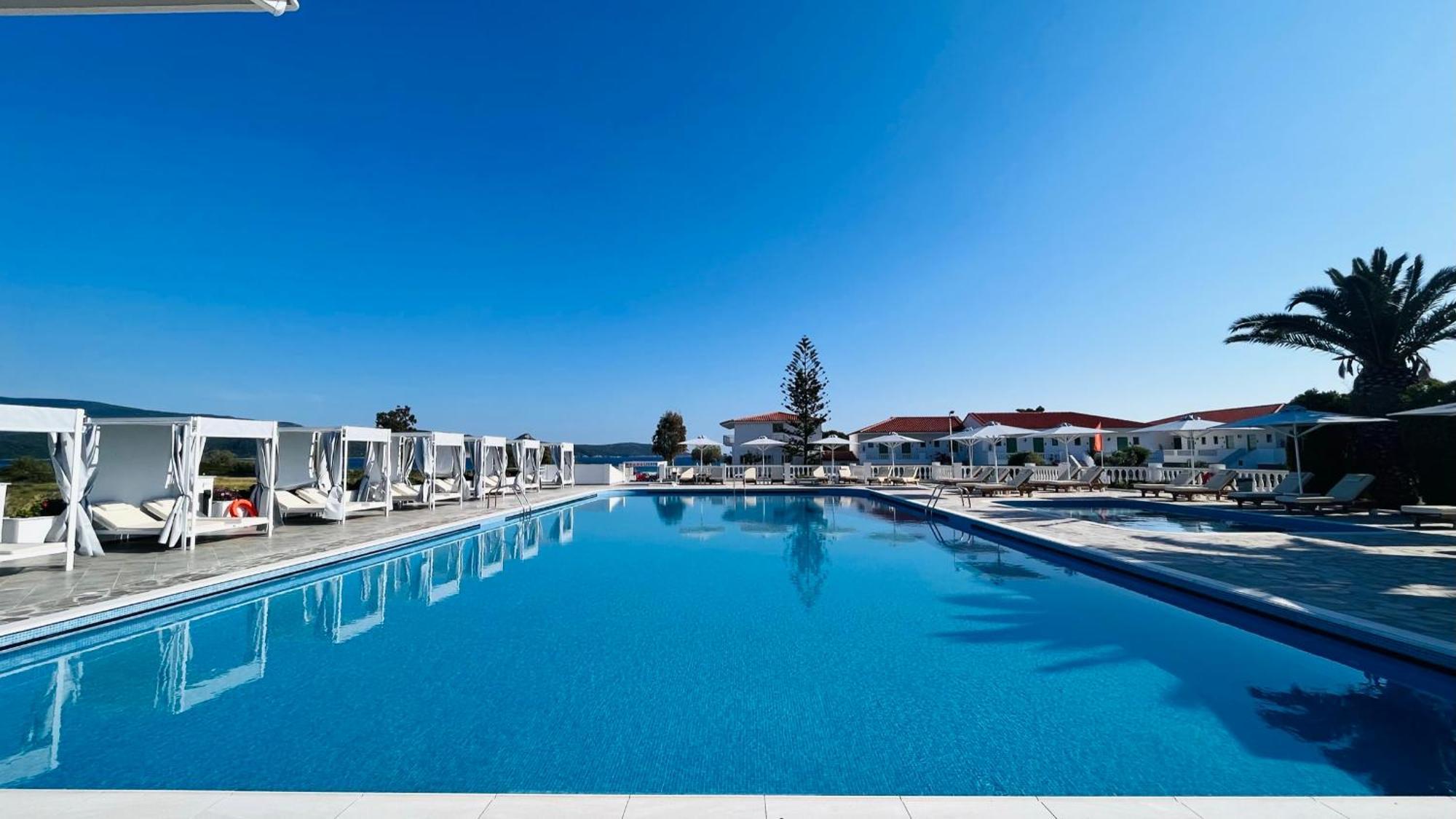 Sirenes Beach Resort Sisam Dış mekan fotoğraf